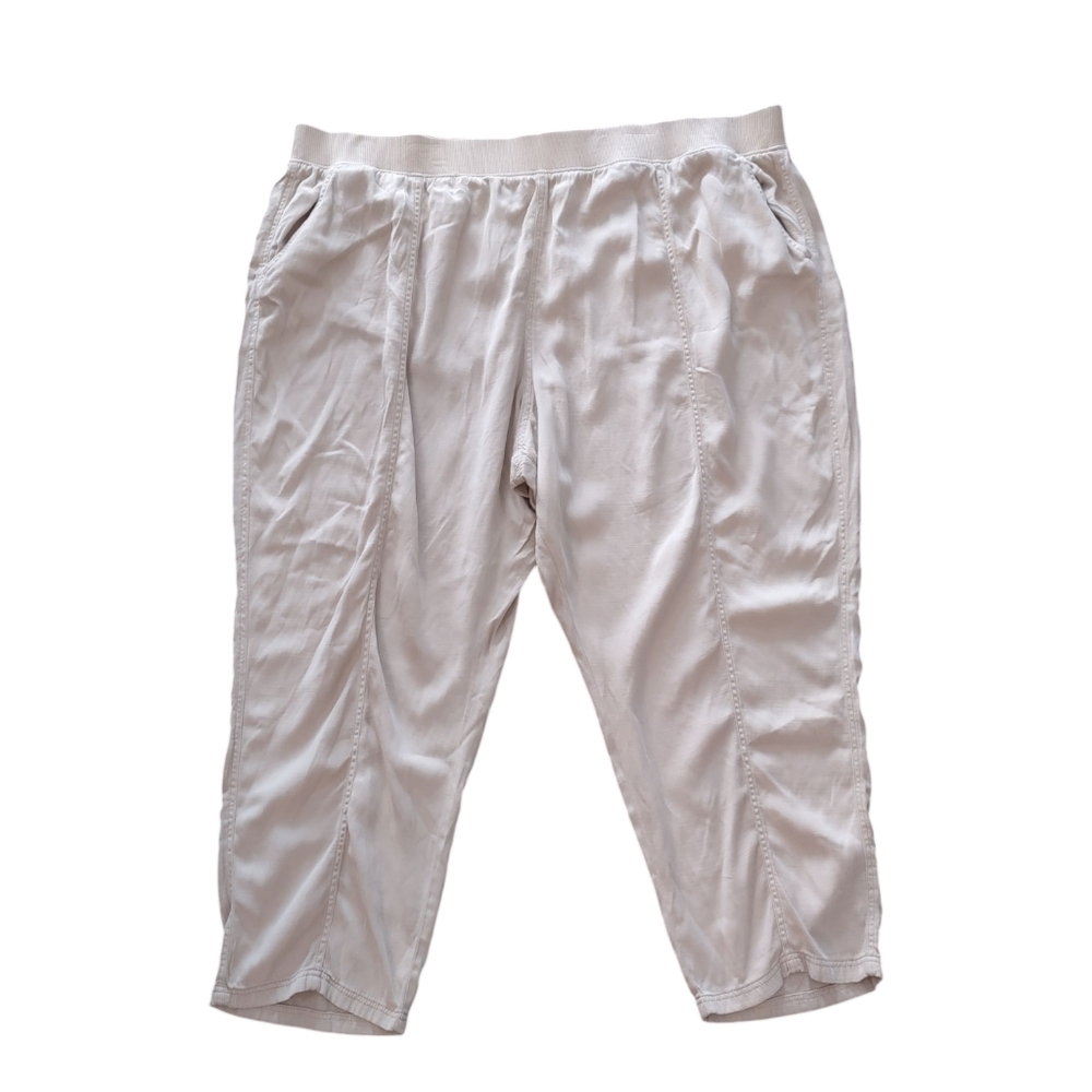 Sonoma Tapered Crop Pants Ultracomfort Waistband Tan NWT